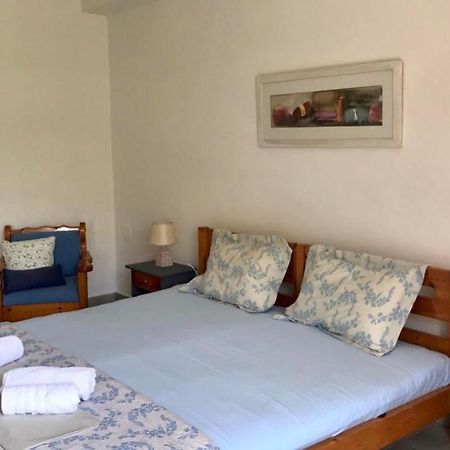 Barbara'S One Bedroom Apartments อาร์กอสโตลี ภายนอก รูปภาพ