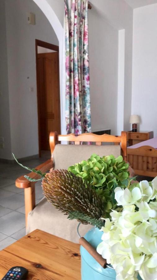 Barbara'S One Bedroom Apartments อาร์กอสโตลี ภายนอก รูปภาพ