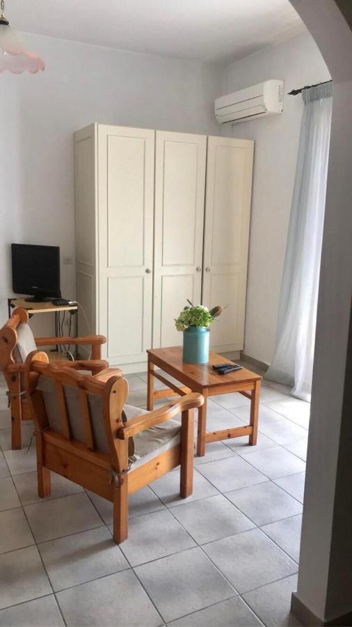 Barbara'S One Bedroom Apartments อาร์กอสโตลี ภายนอก รูปภาพ