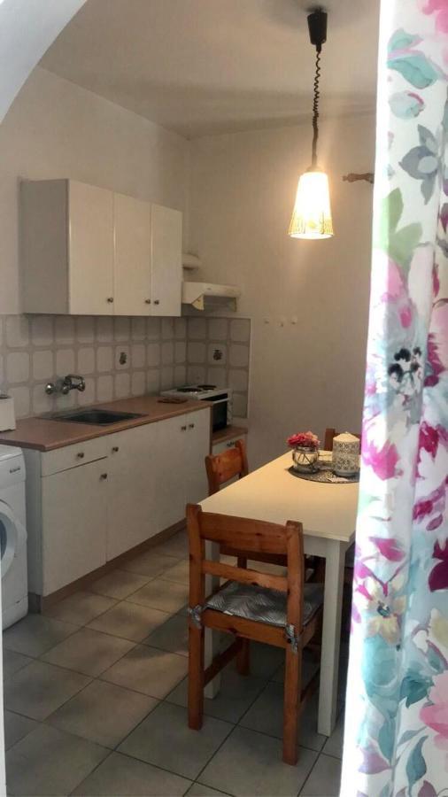 Barbara'S One Bedroom Apartments อาร์กอสโตลี ภายนอก รูปภาพ